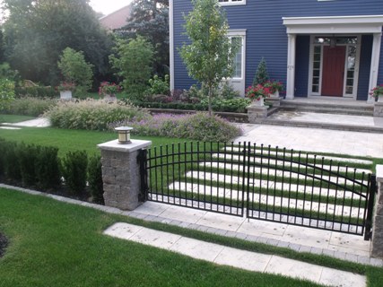 Niagara on the Lake (Front Entrance)